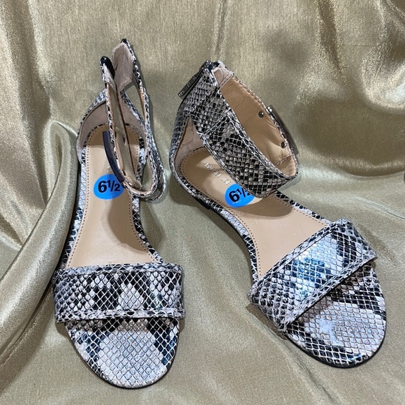 Rachel Zoe Snakeskin Sandal Size 6.5 - Picture 1 of 6